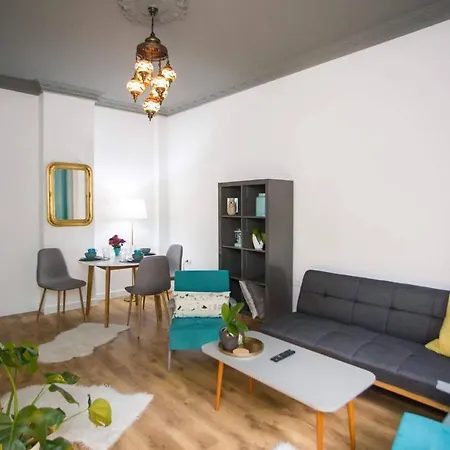 Apartment Flamingos ★ Free Parking ★ Center ★ Novi Sad