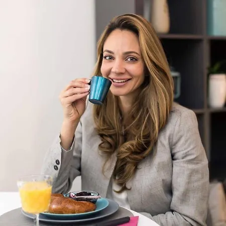 Flamingos ★ Free Parking ★ Center ★ شقة *