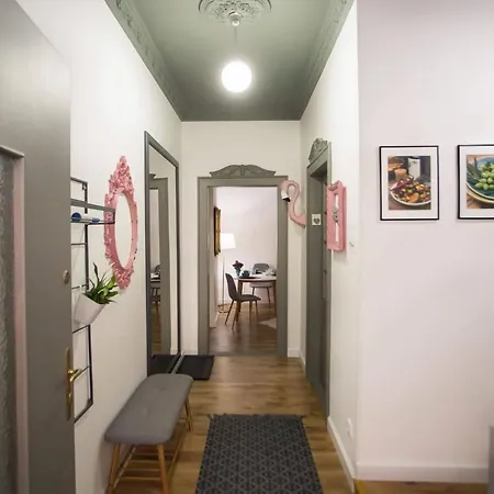 Апартаменты Flamingos ★ Free Parking ★ Center ★ Нови-Сад