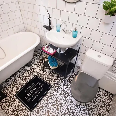 Flamingos ★ Free Parking ★ Center ★ Нови-Сад